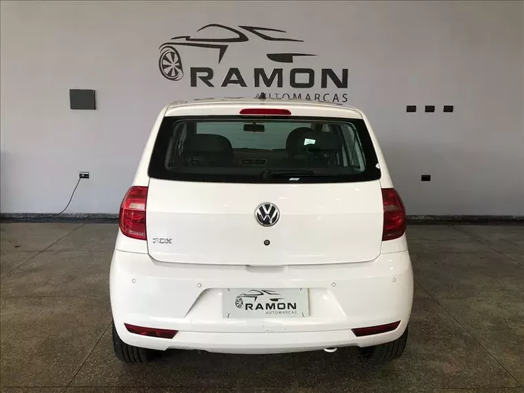 Volkswagen Fox Branco 11