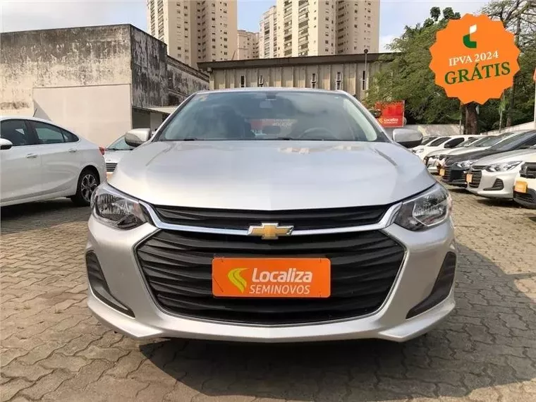 Chevrolet Onix Prata 5