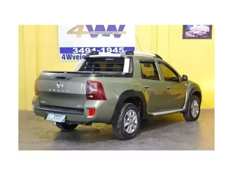 Renault Duster Oroch Verde 8