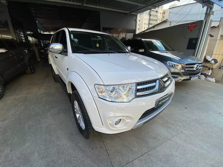 Mitsubishi Pajero Dakar Branco 14