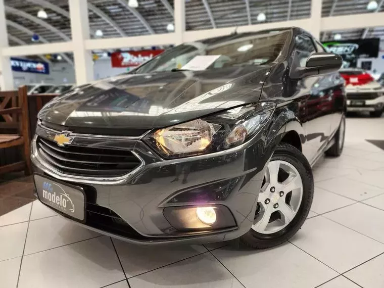 Chevrolet Prisma Cinza 9