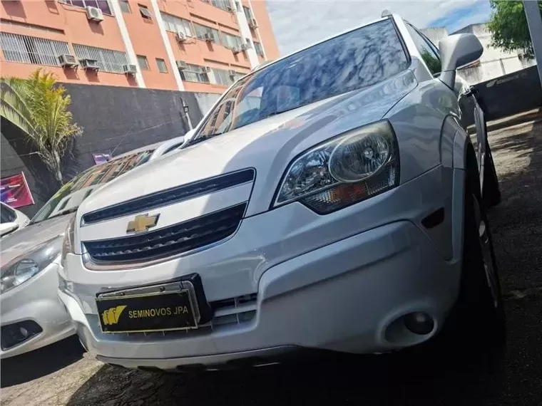 Chevrolet Captiva Branco 11