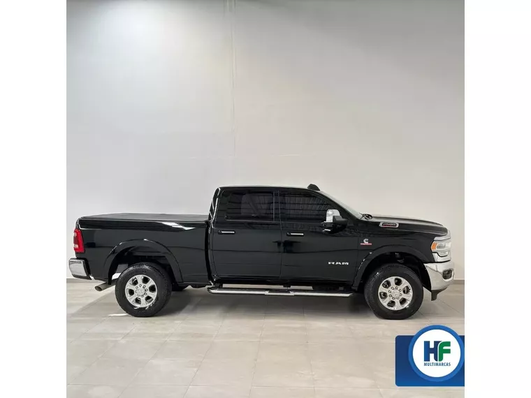 RAM 2500 Preto 4