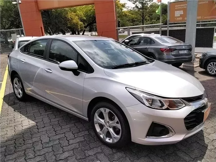 Chevrolet Cruze Prata 4