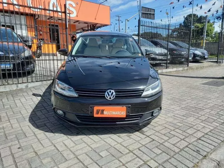 Volkswagen Jetta Preto 8