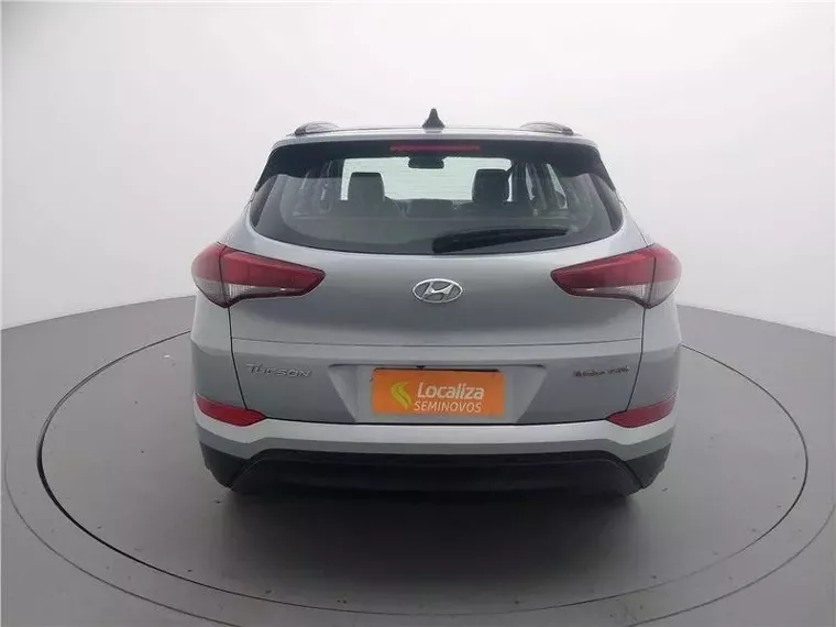 Hyundai Tucson Prata 7