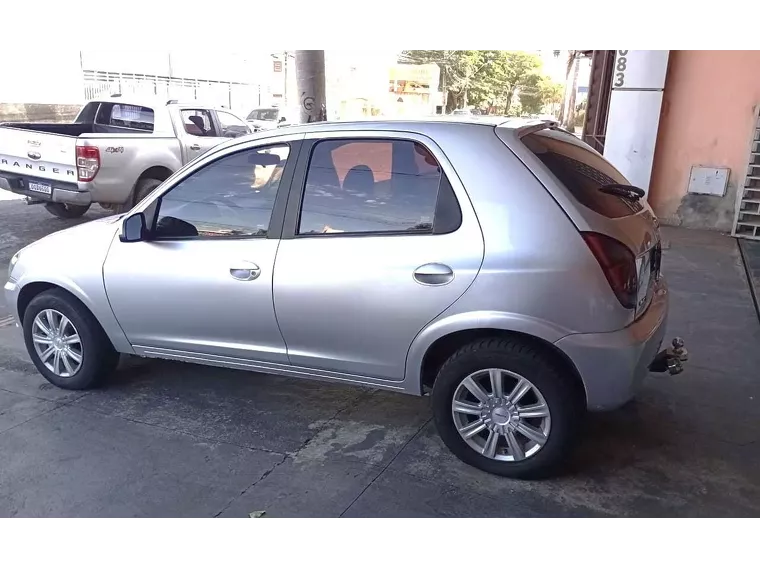 Chevrolet Celta Cinza 8