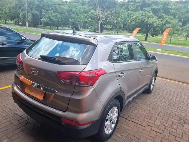 Hyundai Creta Prata 9