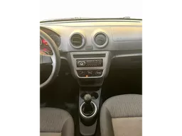 Volkswagen Voyage