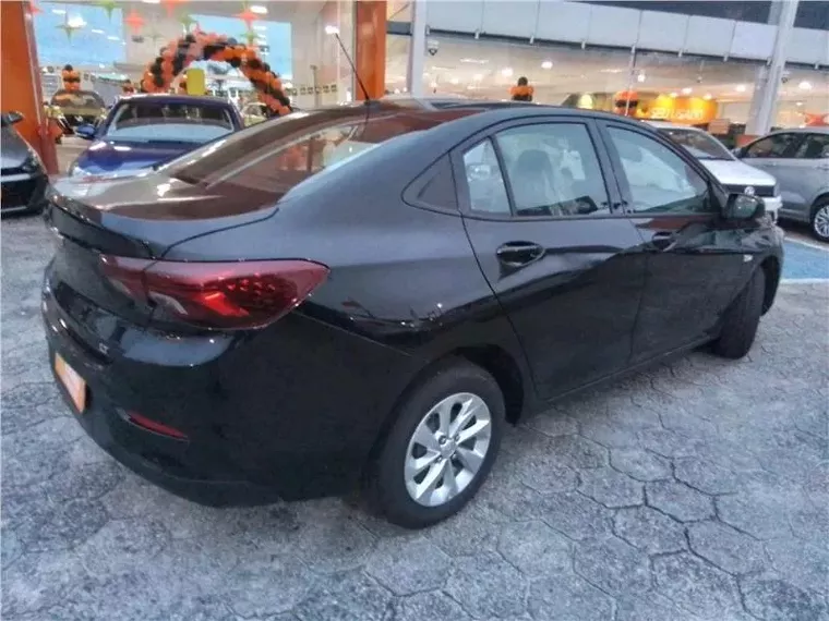 Chevrolet Onix Preto 2