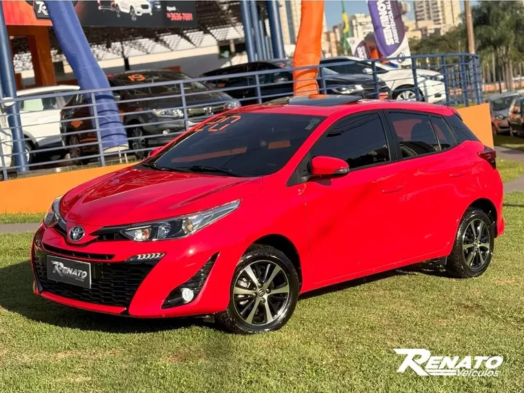 Toyota Yaris Vermelho 1