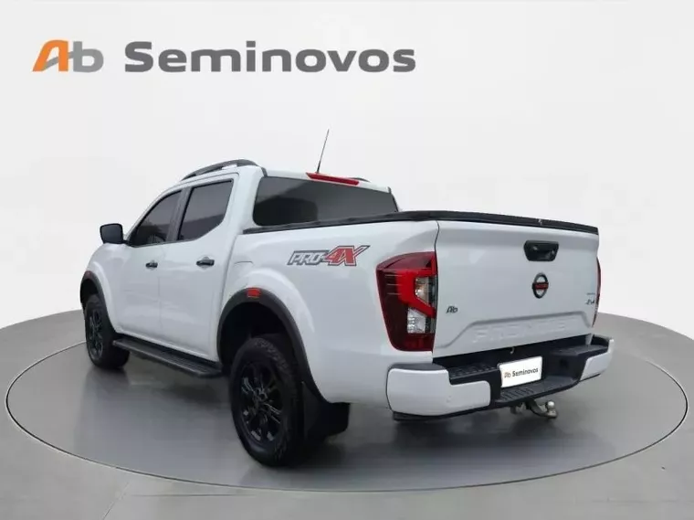 Nissan Frontier Branco 9