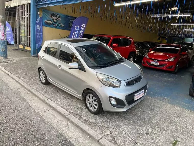 KIA Picanto Prata 2