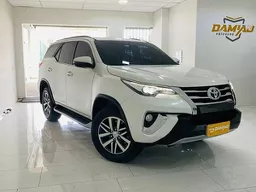 Toyota Hilux SW4