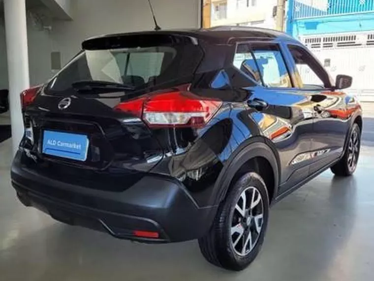 Nissan Kicks Preto 7