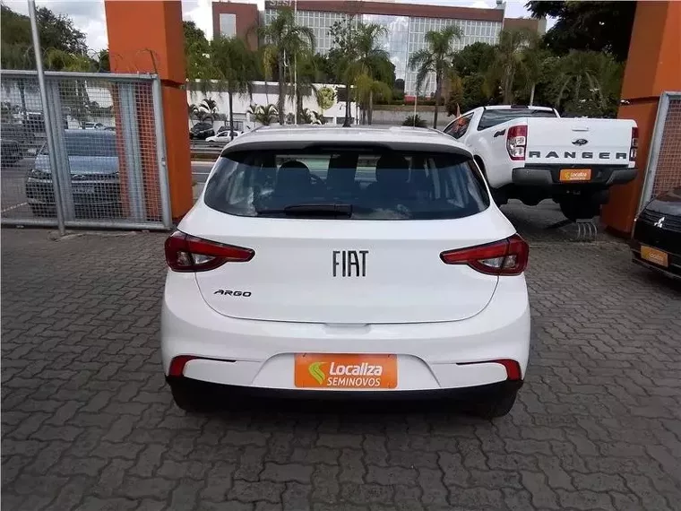 Fiat Argo Branco 14