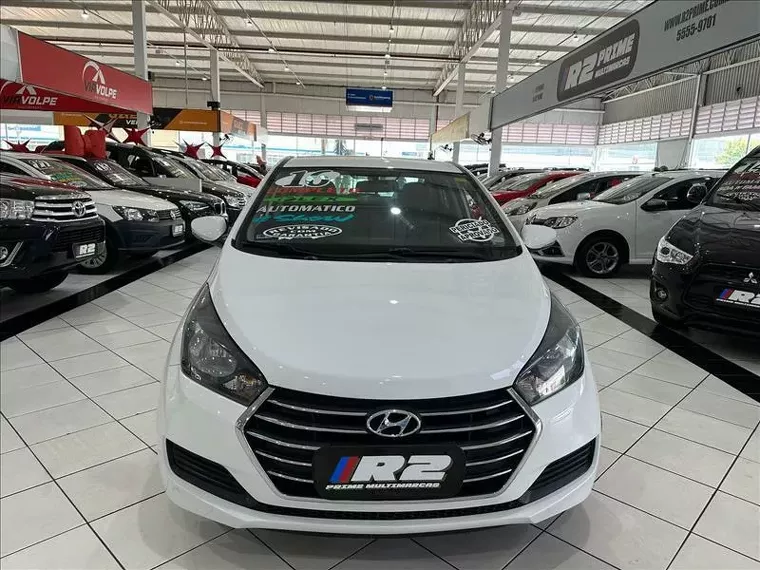 Hyundai HB20S Branco 9