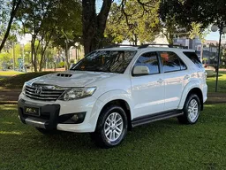 Toyota Hilux SW4