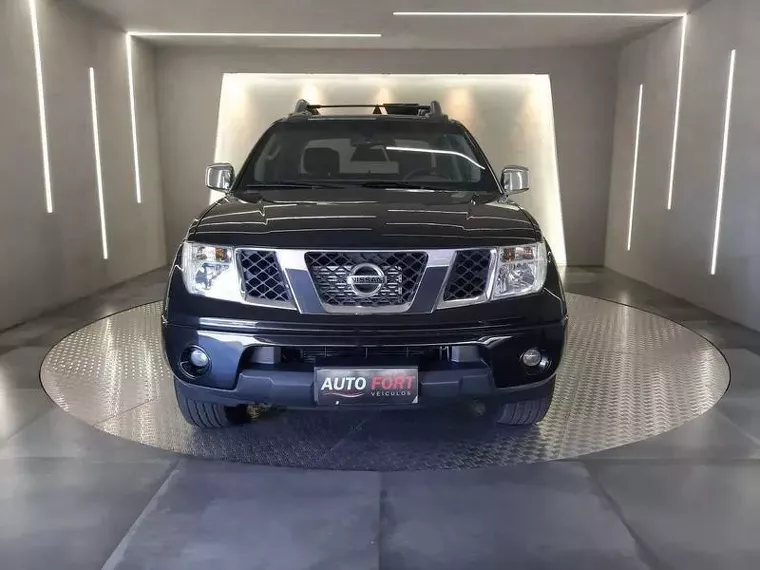 Nissan Frontier Preto 5