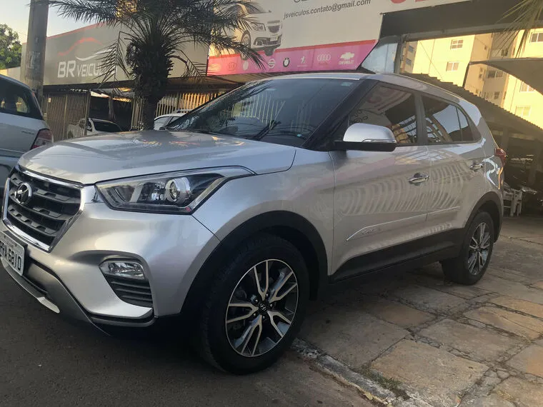 Hyundai Creta Cinza 4