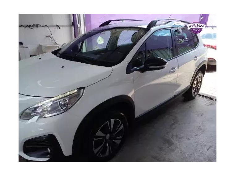 Peugeot 2008 Branco 4