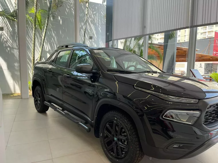 Fiat Toro Preto 3