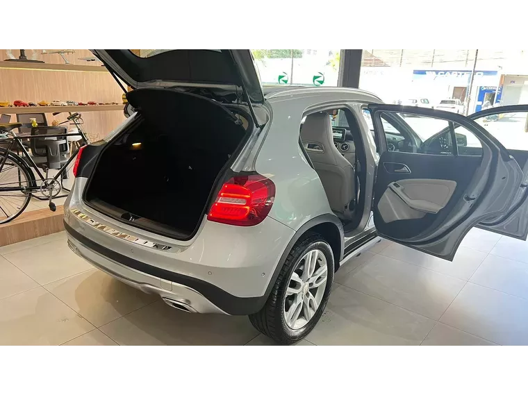 Mercedes-benz GLA 200 Prata 19