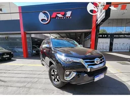 Toyota Hilux SW4