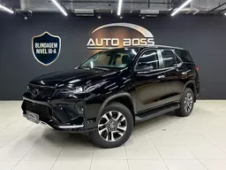 Toyota Hilux SW4