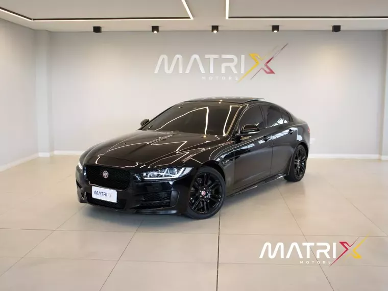 Jaguar XE Preto 1