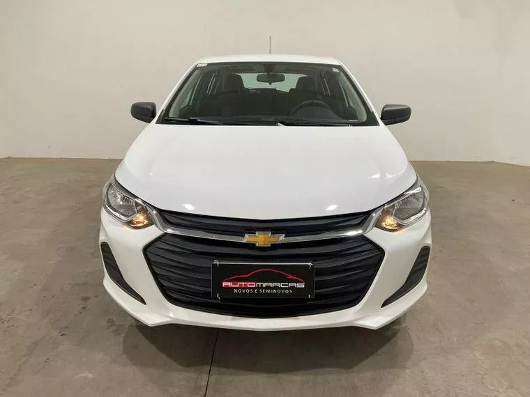 Chevrolet Onix Branco 4