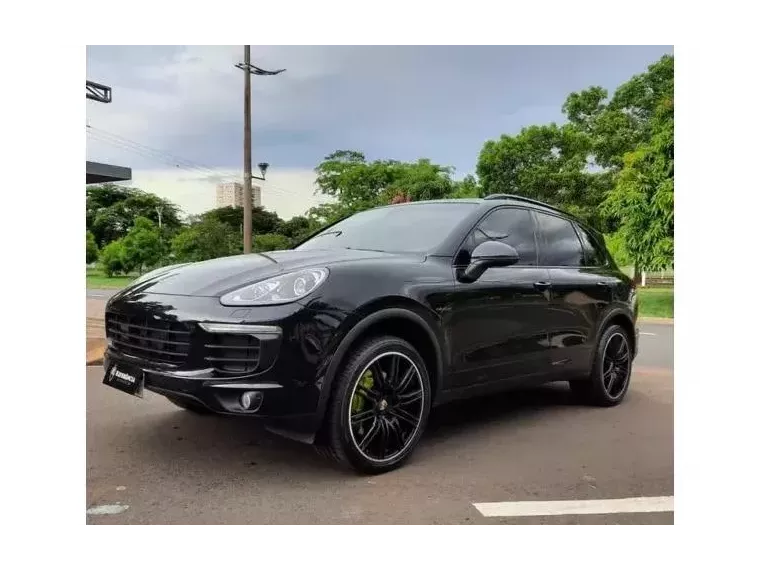 Porsche Cayenne Preto 7