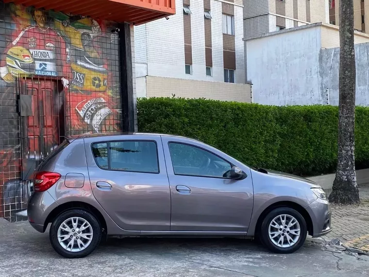 Renault Sandero Cinza 11