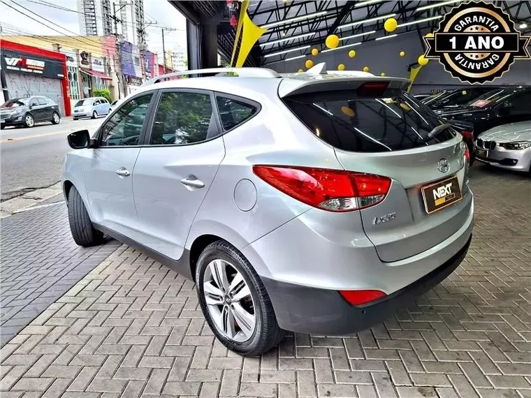 Hyundai IX35 Prata 13