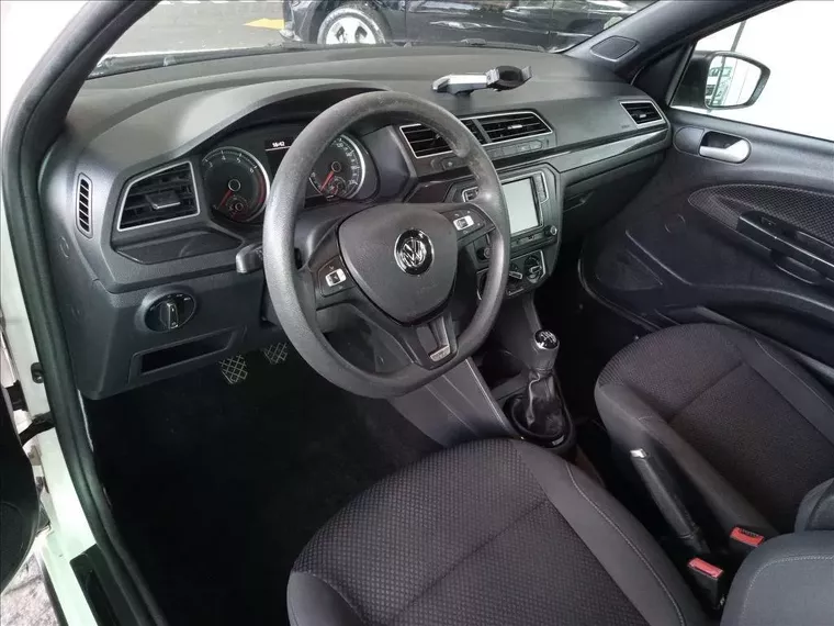 Volkswagen Gol Branco 11