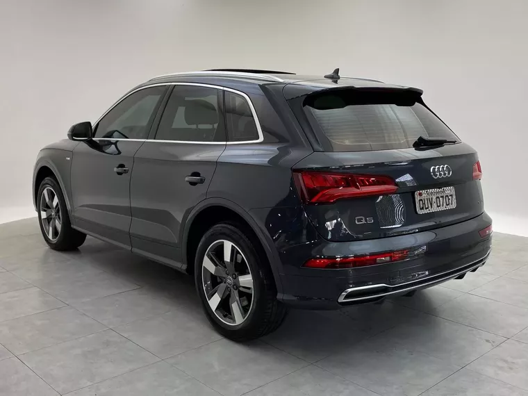 Audi Q5 Cinza 1