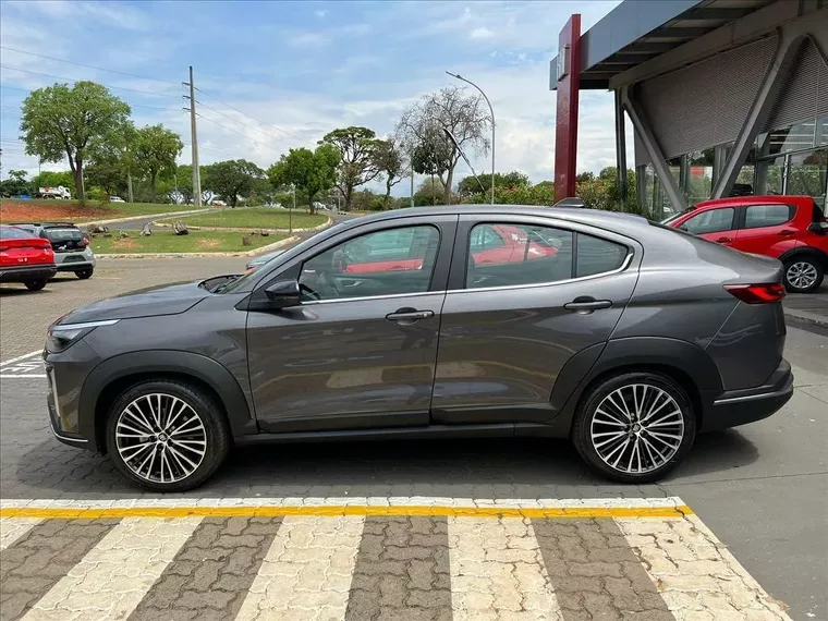 Fiat Fastback Cinza 8