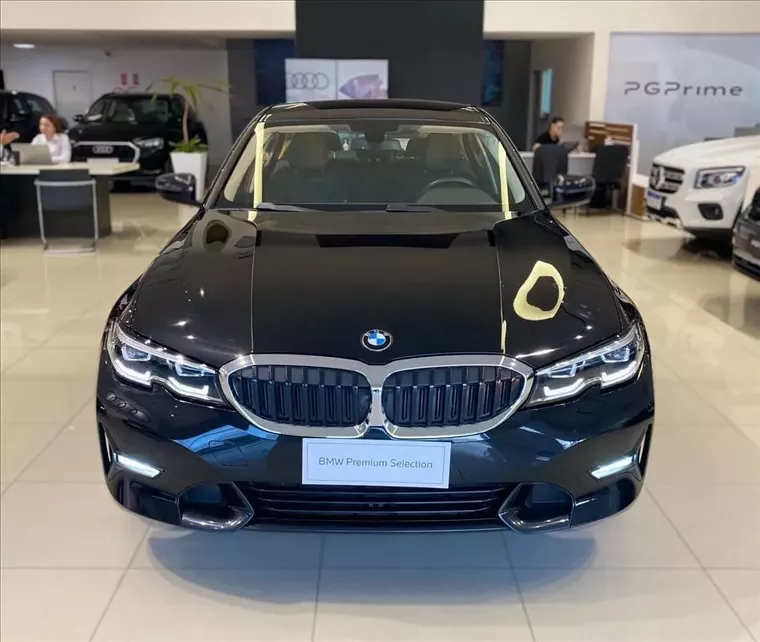 BMW 320i Preto 1