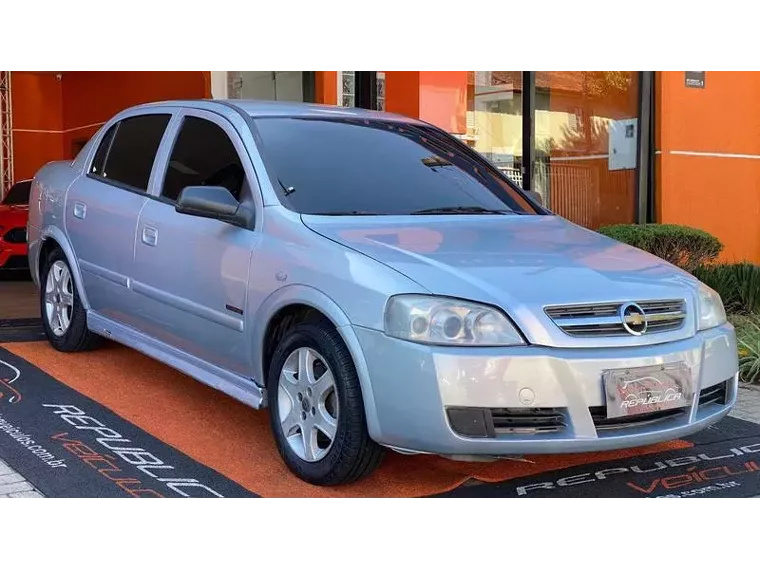 Chevrolet Astra Prata 1