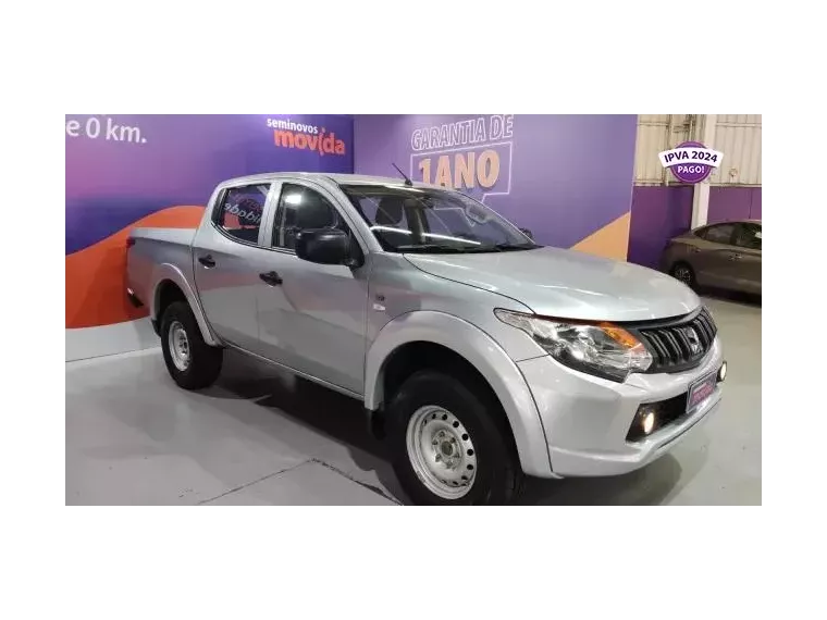 Mitsubishi L200 Prata 8