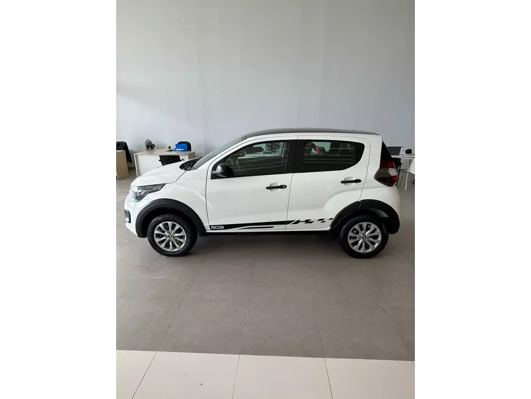 Fiat Mobi Branco 7