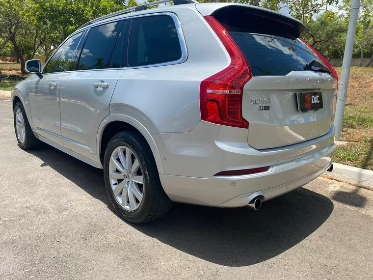 Volvo XC90 Prata 2