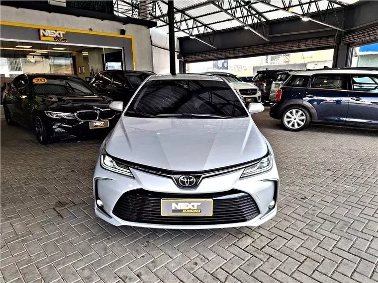 Toyota Corolla Prata 8