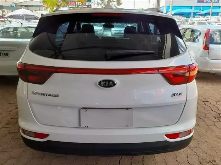 KIA Sportage Branco 13