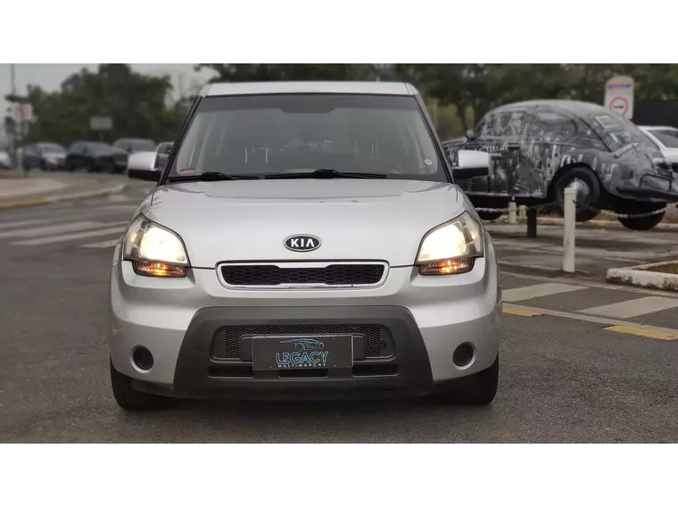 KIA Soul Prata 14