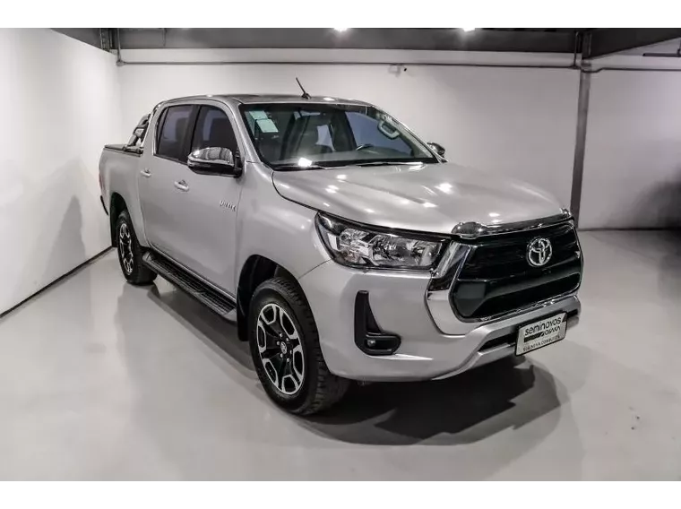 Toyota Hilux Prata 15