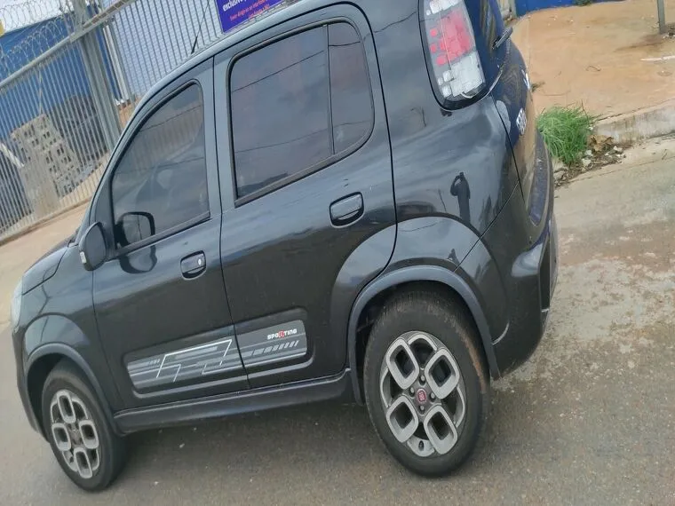 Fiat Uno Preto 2