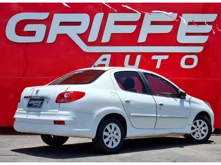 Peugeot 207 Branco 2