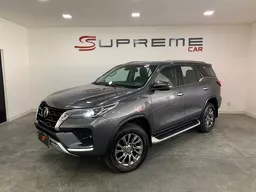 Toyota Hilux SW4
