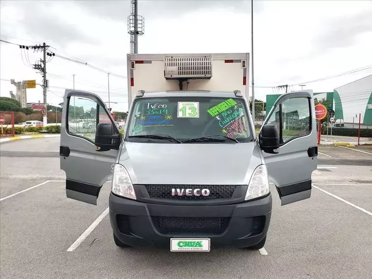 Iveco Daily Cinza 12